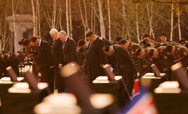 북러, 러시아 파병 기념관 준공식서 전사자 애도