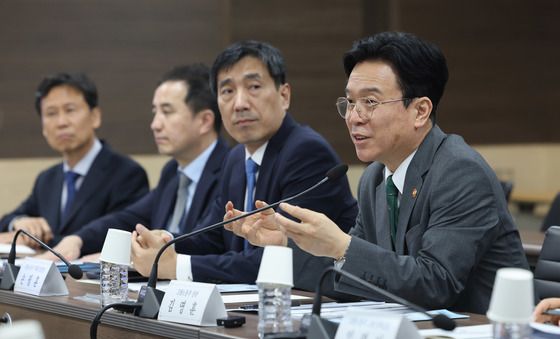 항공·관광업계 만난 고용부 장관