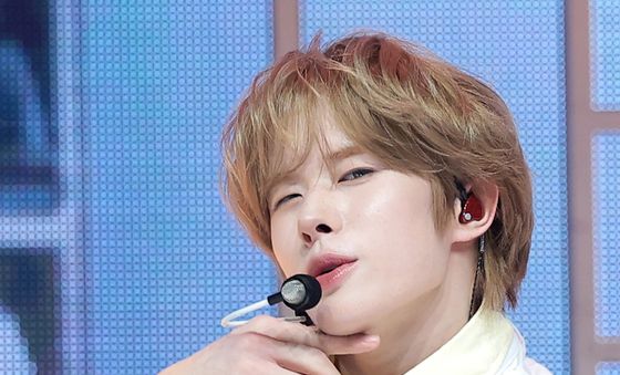 투어스 경민, 매력 발산