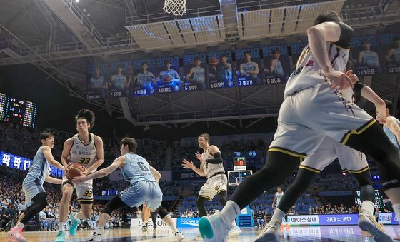 치열한 플레이오프 3차전