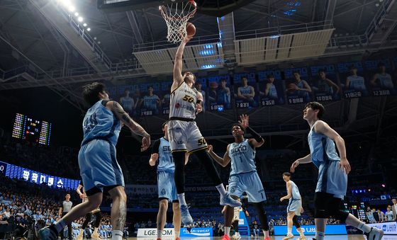 마레이 '소노 골밑은 내가 파괴한다'