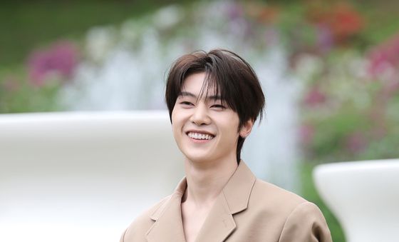 석매튜, 싱그러운 봄의 남신