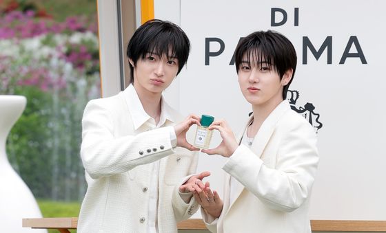 동화·계훈, 빛나는 투샷