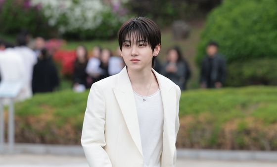 킥플립 계훈, 순백의 왕자님