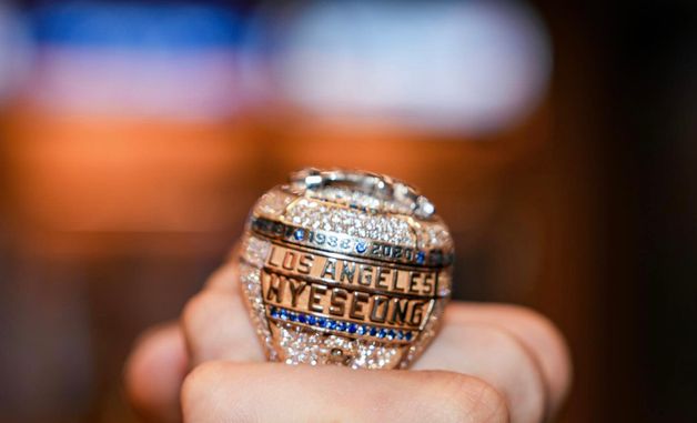 뒤늦게 WS 반지 받은 김혜성 "다저스는 인생 최고 선택"