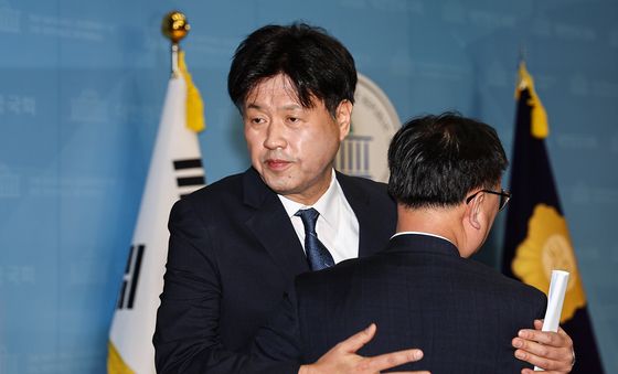 김용, 재보궐선거 공천 배제 '승복'