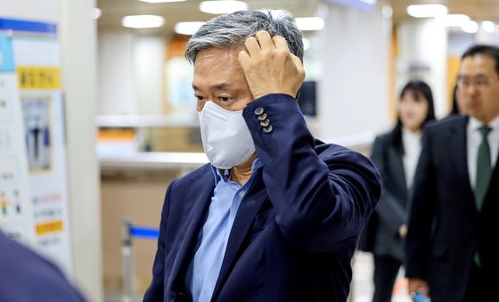 항소심 5차공판 출석하는 김성수 전 카카오엔터 대표