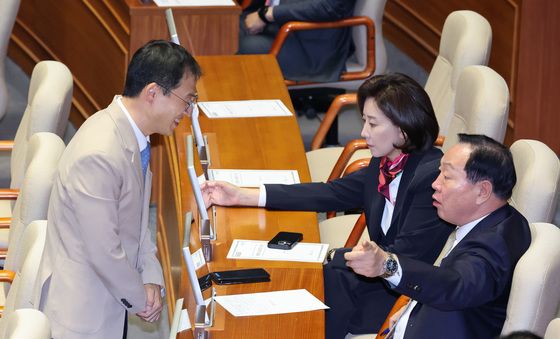 김상욱에게 호통치는 한기호