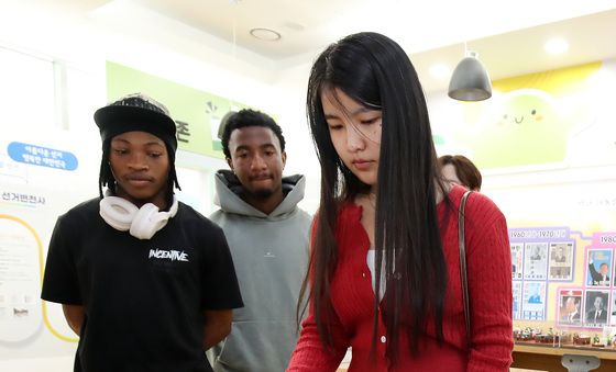 외국인 유학생들의 투표 체험