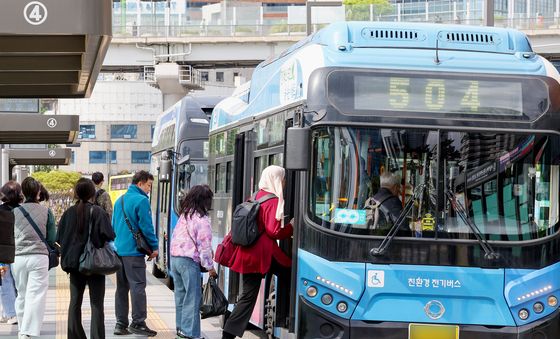 196개 노선 증차 본격화...출퇴근길 버스 늘어난다