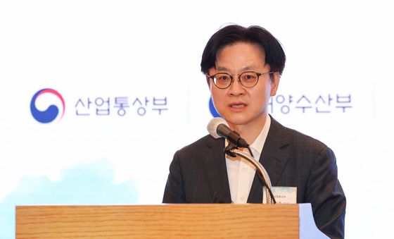 축사하는 김정관 장관