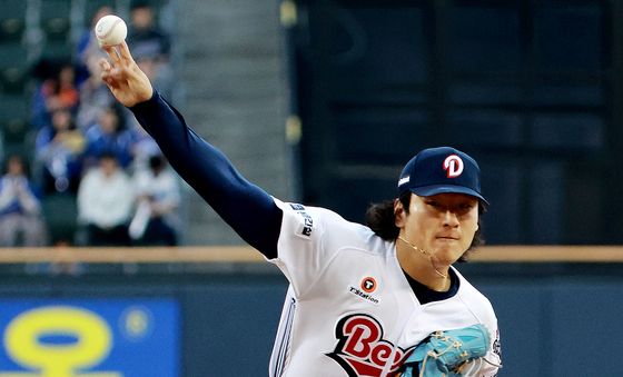 곽빈의 날카로운 직구