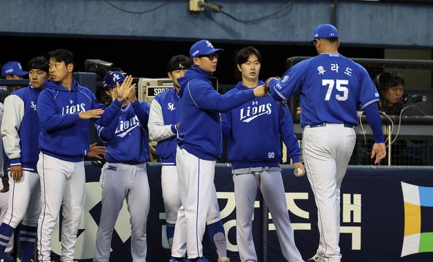 후라도, 4회까지 무실점 역투