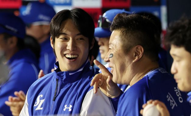 손아섭 삼진에 원태인 '함박미소'