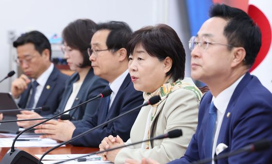 기자간담회 발언하는 서영교 국조특위 위원장