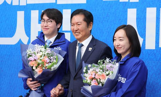 하정우·전은수 손 잡은 정청래 대표