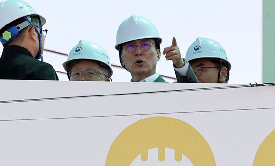 김민석 총리, 남양주 왕숙지구 주택공급 현장점검