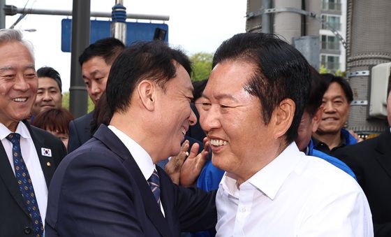 이광재 끌어안은 정청래