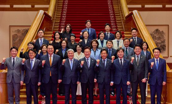 이재명 대통령, 비교섭단체·무소속 의원 초청 간담회