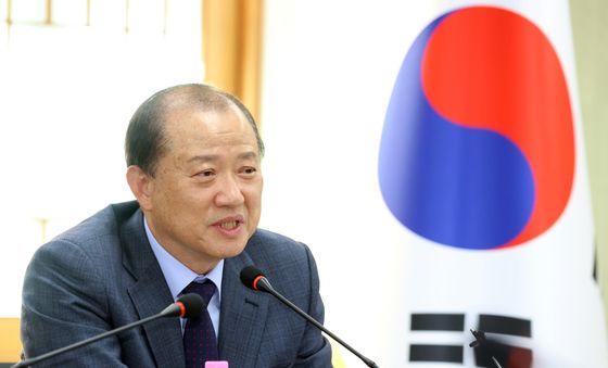 발언하는 김경회 국가교육위원회 문해력 특별위원회 위원장