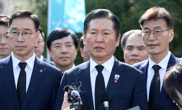 제주4·3평화공원 찾은 정청래 대표