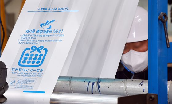 계속되는 나프타 등 석유화학제품 수급문제