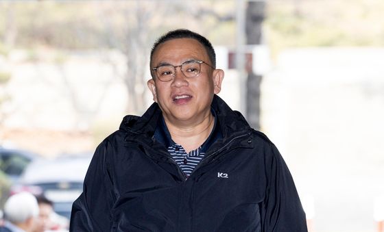 증인 출석하는 명태균