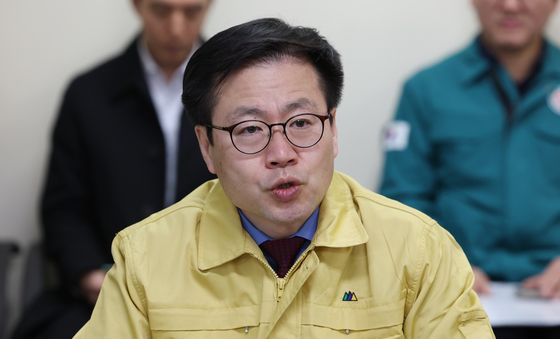 모두발언하는 여한구 통상교섭본부장