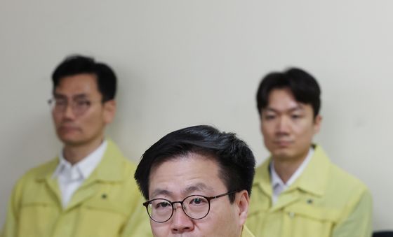 모두발언하는 여한구 통상교섭본부장