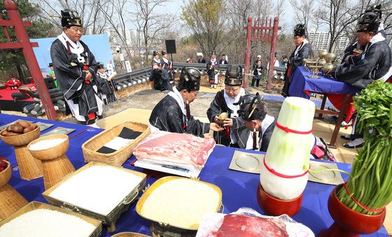 평안과 풍년 기원하는 '수성사직제'