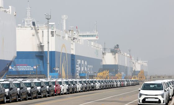 중동 전쟁에 車 수출도 불안…산업부 '맞춤형 지원'