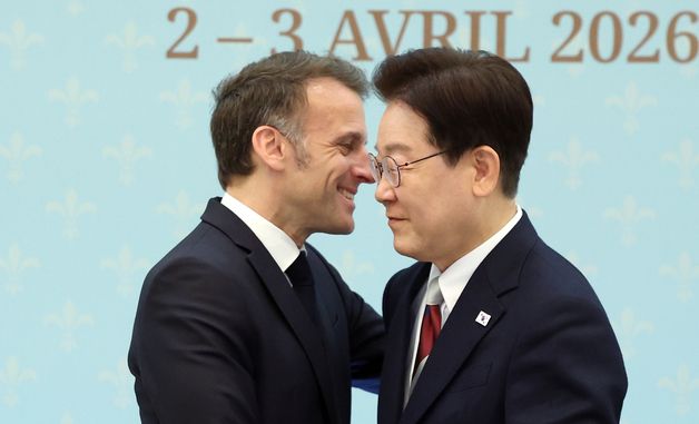 공동언론발표 마친 한-프랑스 정상