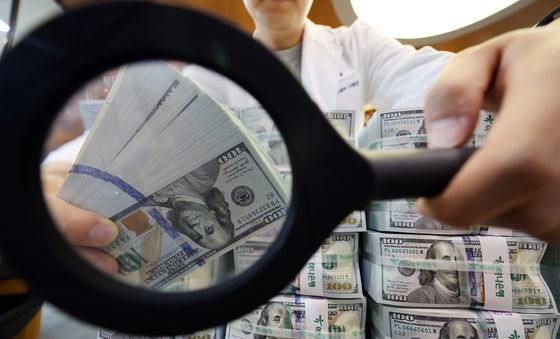 중동전쟁發 환율 불안에…3월 외환보유액 두달 만에 39.7억 달러 감소