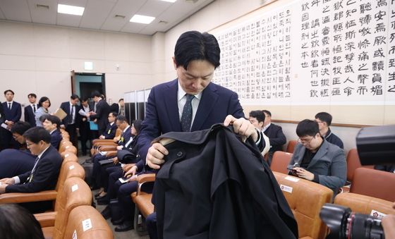 국조특위 증인 출석한 박상용 검사