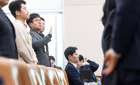 정치검찰 조작기소 국정조사 특위 증인 선서 거부하는 박상용 검사