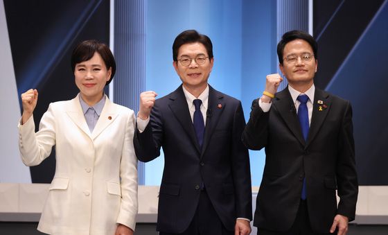 기념 촬영하는 전현희·정원오·박주민