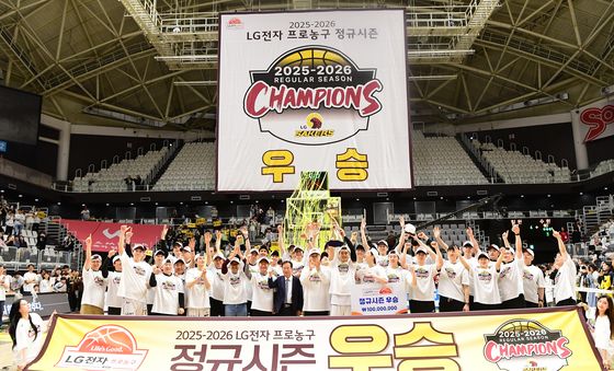프로농구 LG, 12년 만에 정규리그 우승