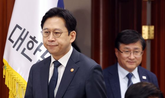 과학기술관계장관회의 참석하는 배경훈 부총리