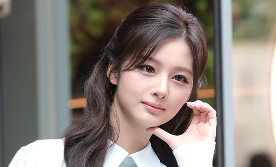 엔믹스 설윤, 강남 여신