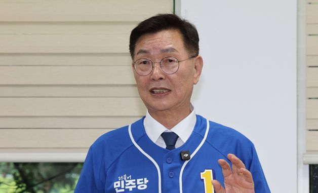 김제선 중구청장, 재선 출마 기자회견