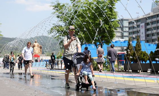 서울 낮 최고 22도