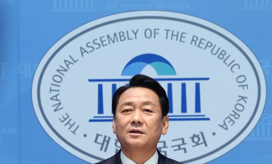 보궐선거 출마 선언하는 이광재 전 강원지사