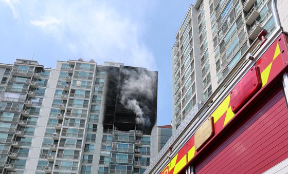 의왕 아파트 화재, 검게 타버린 외벽