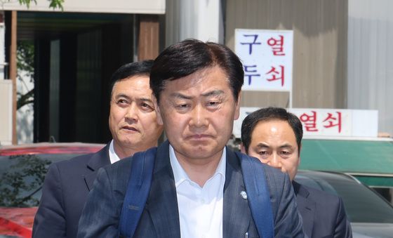 김관영 전북지사, '2차 종합특검 출석'