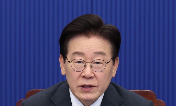 수석보좌관회의 발언하는 이재명 대통령
