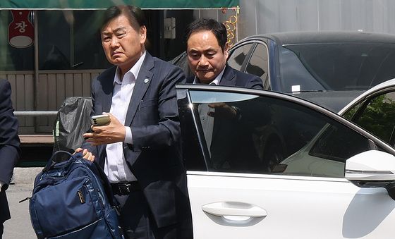 김관영 전북지사, '2차 종합특검 출석'