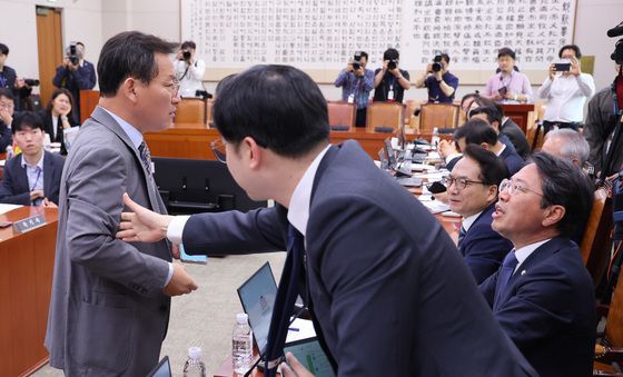 마지막까지 신경전 이어지는 조작기소 국조특위