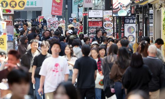 20만명 방한 예상…명동 관광객 증가