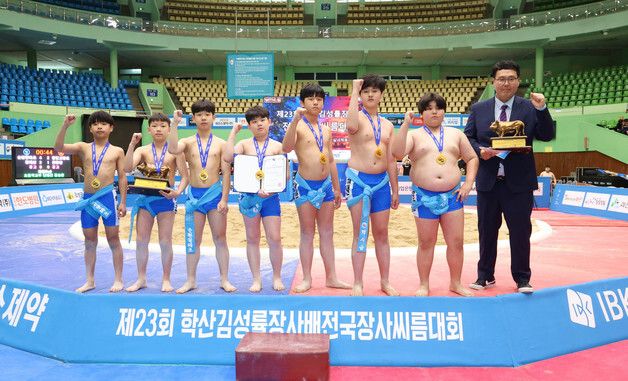 학산김성률장사배전국장사씨름대회 단체전 우승한 순천팔마초