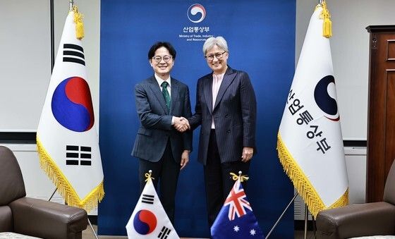 김정관 장관, 호주 외교장관과 면담